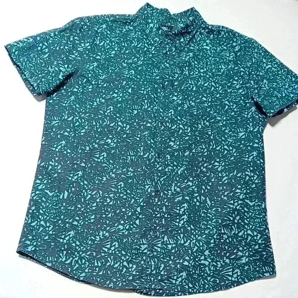 O Neill 💯 Cotton short sleeve button down shirt.  Men's size L - Picture 1 of 6